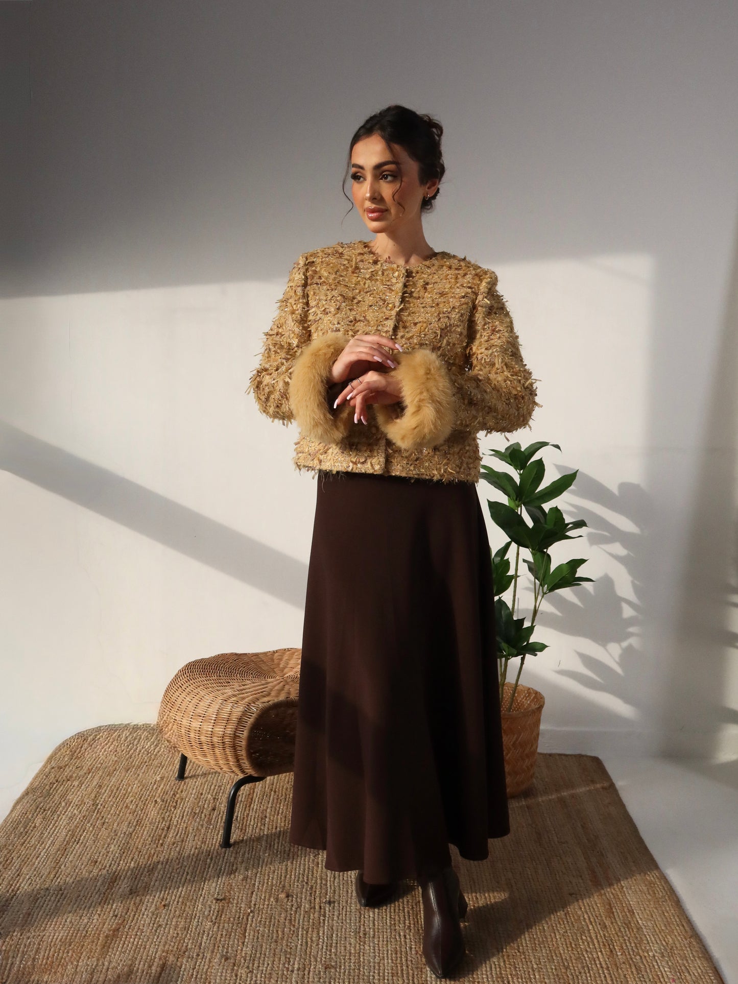 Brown skirt - تنورة فقط