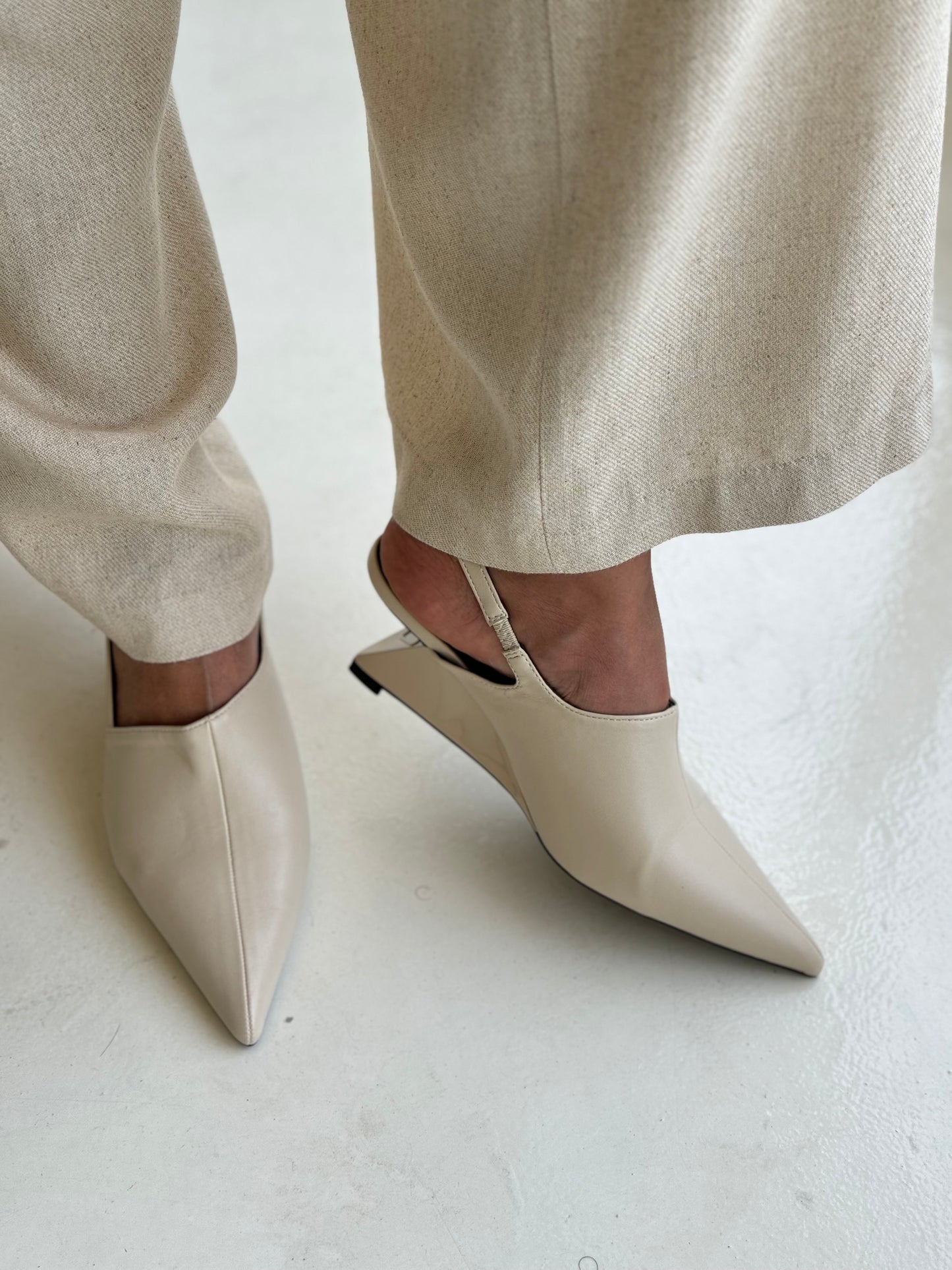 Sepia Heel