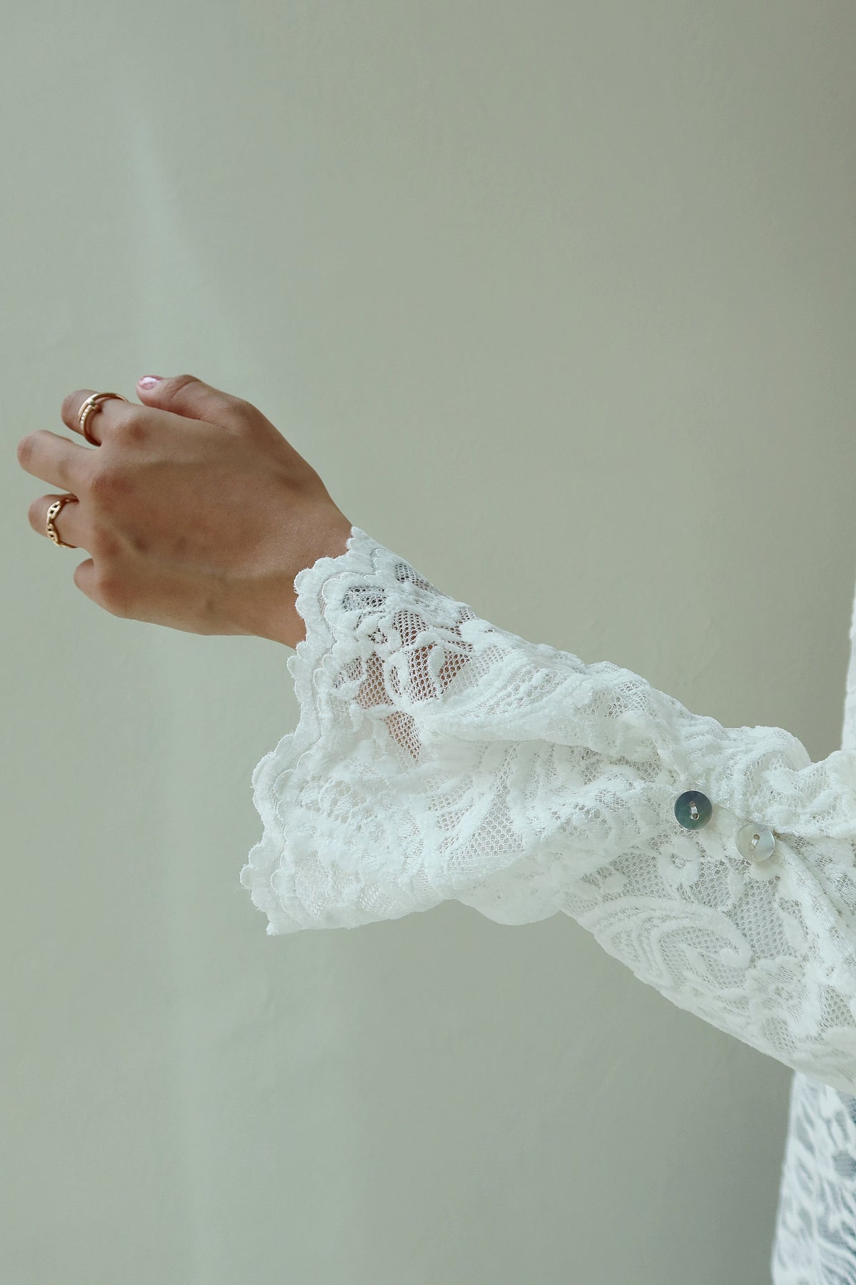 Lace staple top ( white )