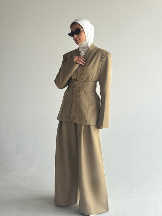 Veyra Suit ( khaki )