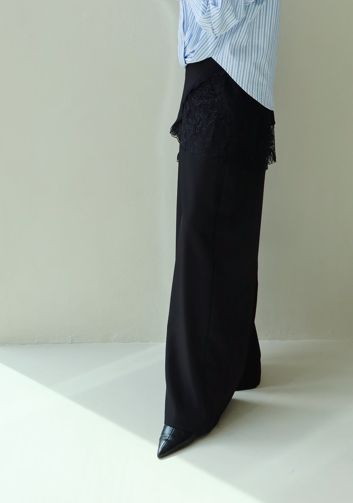 Draped lace trouser