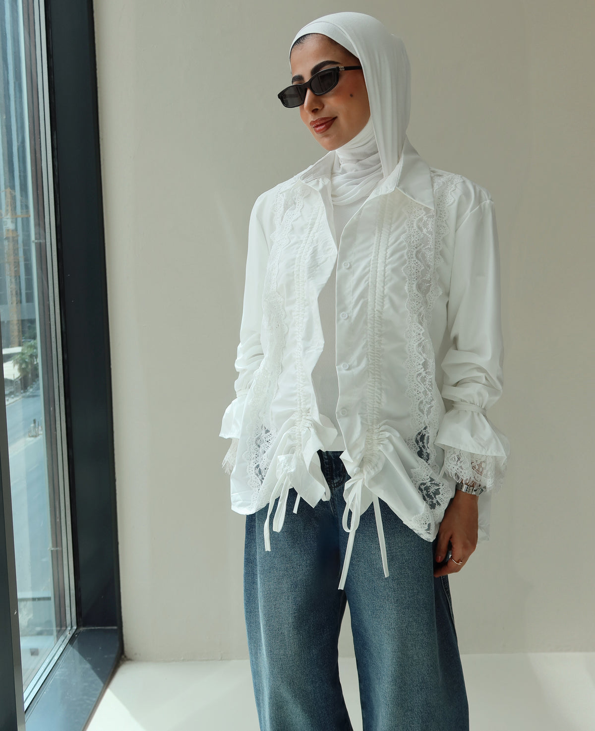 Lace shirt ( white )