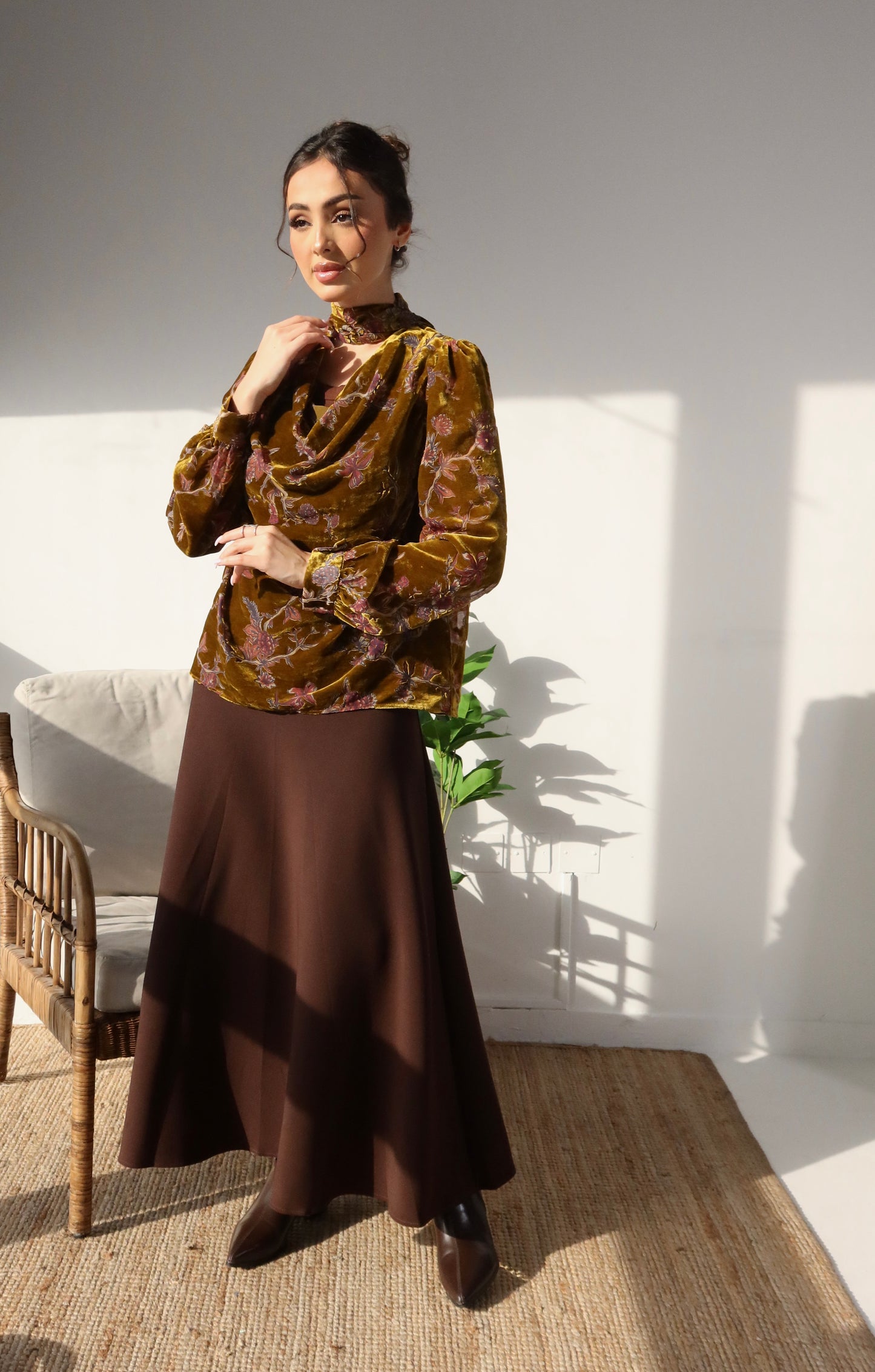 Brown skirt  - تنورة فقط